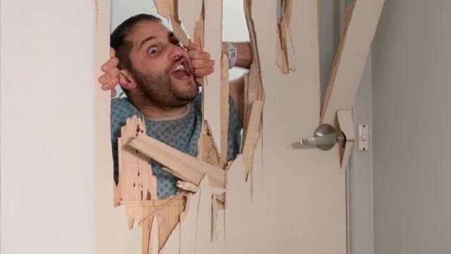 Cùng Theo và Jonny bước vào hành trình trưởng thành đầy chông gai và thử thách