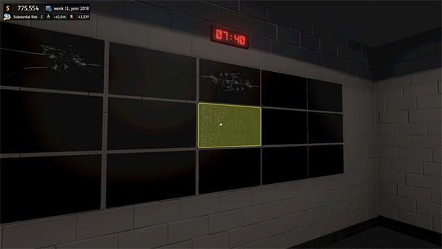 Lắp đặt hệ thống giám sát an ninh, cổng an toàn, máy dò tìm kim loại để đảm bảo an toàn