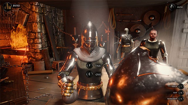 Bán vũ khí cho dân làng và góp phần vào chiến thắng