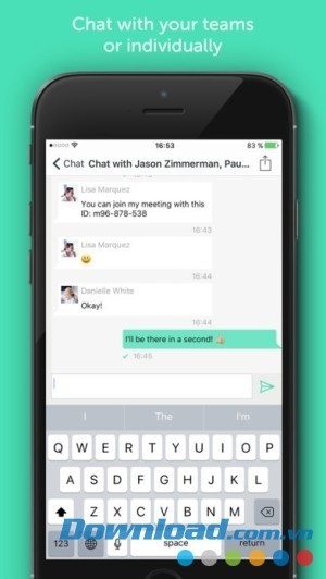 Trò chuyện với các thành viên trong cuộc họp