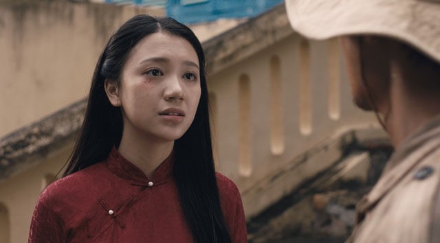 Thùy Dương đảm nhận vai Tâm, một nữ chiến sĩ cải trang thành y tá