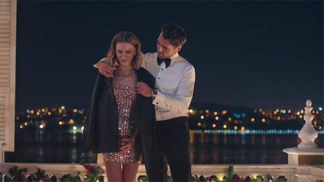 Cảm ơn, mời người tiếp theo! xoay quanh câu chuyện tình yêu sóng gió của nữ luật sư Leyla