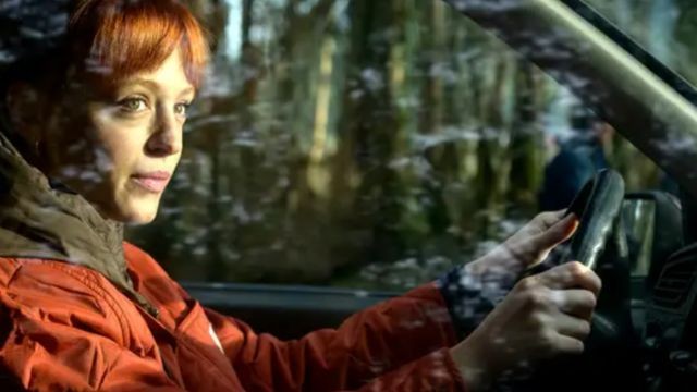 Cùng nữ bác sĩ trẻ điều tra số phận thực sự của quả tim mà cô đang mang trong người