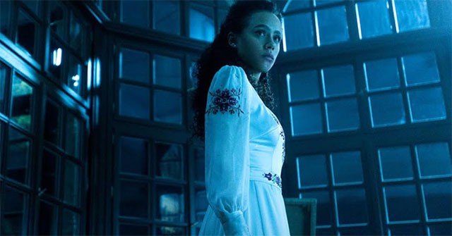 Là những bí mật và âm mưu đen tối của cả 1 dòng họ...