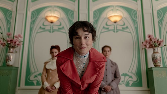 Loạt phim Cẩm nang cho thiếu nữ xoay quanh những câu chuyện tình yêu và âm mưu thế kỷ 19