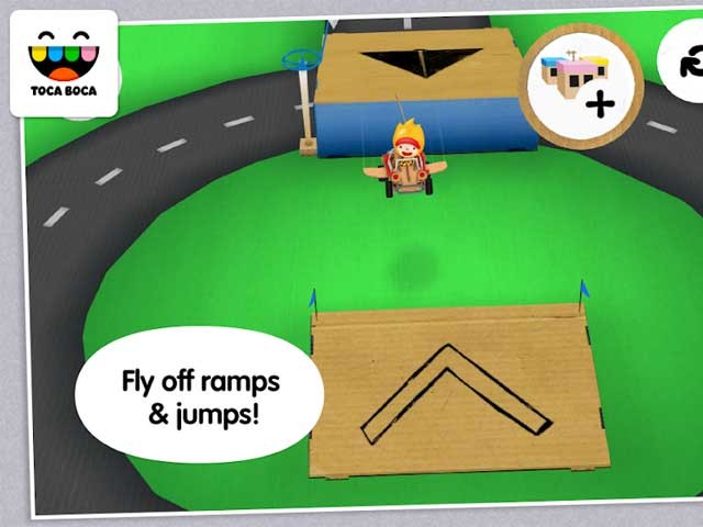 Bé có thể sắp xếp các gò nhảy, đường đi, cây cối, động vật và nhà ở theo ý muốn