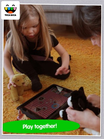 Chơi với bạn bè và gia đình