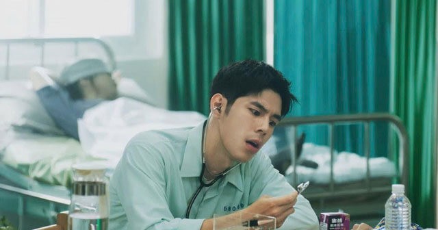 Chiêm Hoài Vân vai Diệp Tử Kiệt