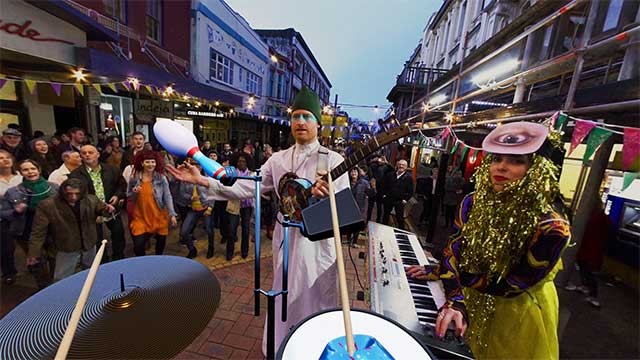 Hòa mình vào loạt sự kiện đường phố vui nhộn