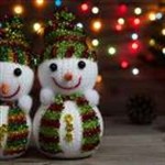 Winter Holiday Glow: Hình nền Giáng Sinh đẹp cho máy tính