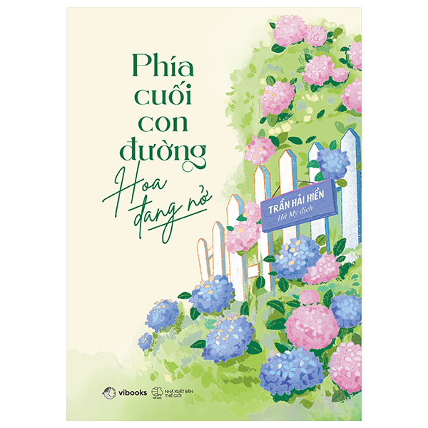 phía cuối con đường hoa đang nở